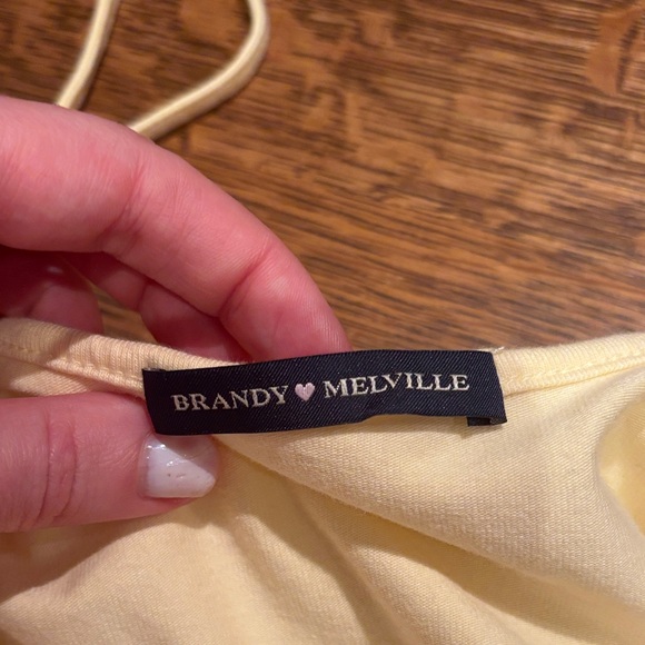 Brandy Melville Victoria Yellow Tank - Picture 2 of 5